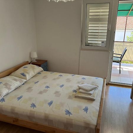 Apartments Jita Primošten المظهر الخارجي الصورة