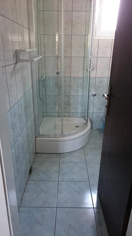 Apartments Jita Primošten المظهر الخارجي الصورة